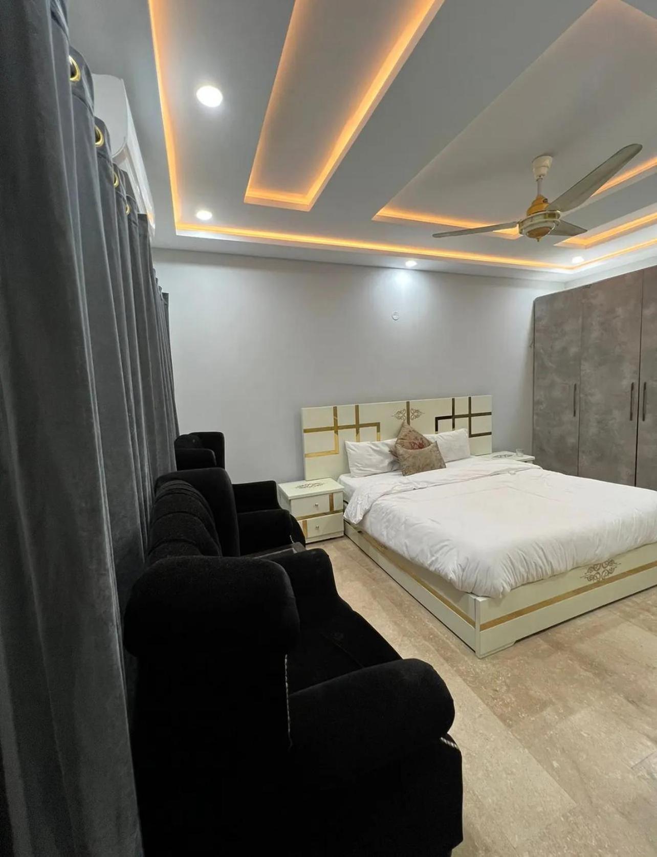 Holiday In Исламабад Екстериор снимка
